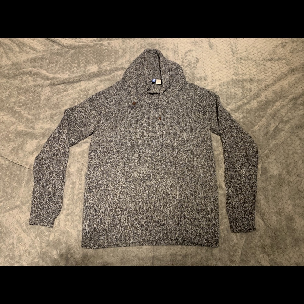 Men’s H&M cardigan knitted WOOL sweatshirt sweater size L. Unique and rare find.